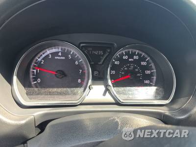 2015 Nissan Versa SV - zdjęcie 12 z 38 - miniatura