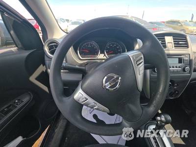 2015 Nissan Versa SV - zdjęcie 10 z 38 - miniatura