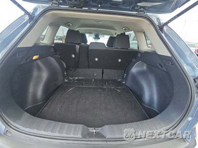 2022 Toyota Corolla Cross LE - zdjęcie 16 z 21 - miniatura