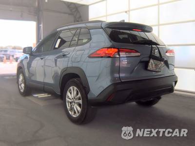 2022 Toyota Corolla Cross LE - zdjęcie 6 z 21 - miniatura