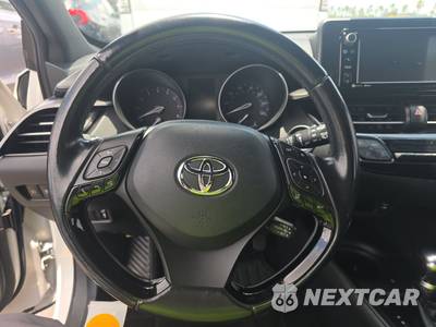2018 Toyota C-HR XLE Premium - zdjęcie 10 z 43 - miniatura