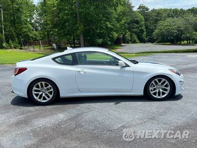 2015 Hyundai Genesis Coupe 3.8 w/Gray Interior - zdjęcie 5 z 13 - miniatura