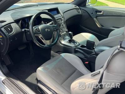 2015 Hyundai Genesis Coupe 3.8 w/Gray Interior - zdjęcie 7 z 13 - miniatura