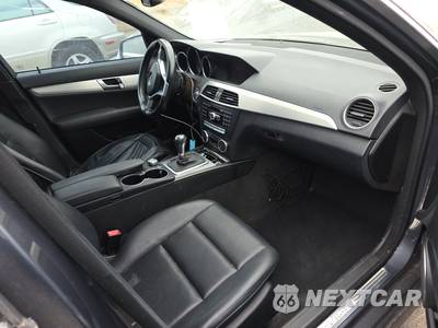 2013 Mercedes-Benz C 250 Sedan - zdjęcie 8 z 43 - miniatura