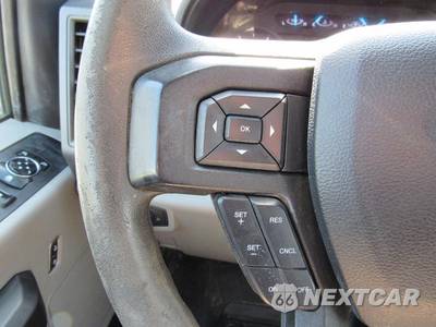 2019 Ford Super Duty F-550 Cab Chassis XL Extended Cab w/Rear Doors DRW - zdjęcie 49 z 55 - miniatura