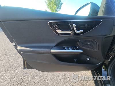 2023 Mercedes-Benz C 300 4MATIC Sedan - zdjęcie 9 z 23 - miniatura