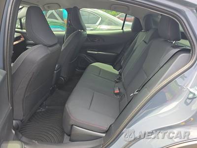 2026 Toyota Prius Plug-In Hybrid SE - zdjęcie 19 z 25 - miniatura