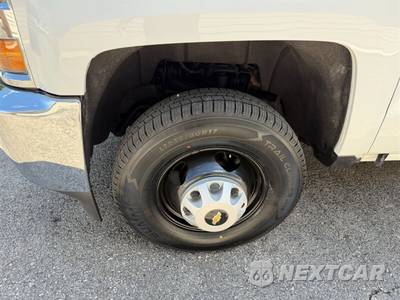 2019 Chevrolet Silverado 3500HD Cab Chassis WT Crew Cab 1WT DRW - zdjęcie 13 z 33 - miniatura