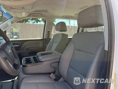 2019 Chevrolet Silverado 3500HD Cab Chassis WT Crew Cab 1WT DRW - zdjęcie 18 z 33 - miniatura