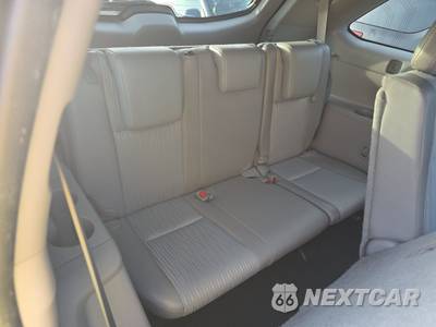 2019 Toyota Highlander LE Plus - zdjęcie 14 z 26 - miniatura