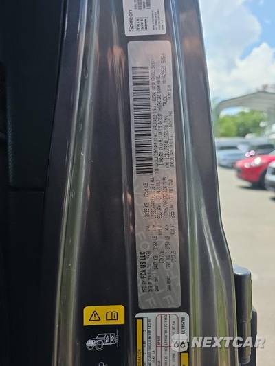 2020 Jeep Gladiator Rubicon Crew Cab Medium Bed - zdjęcie 17 z 21 - miniatura