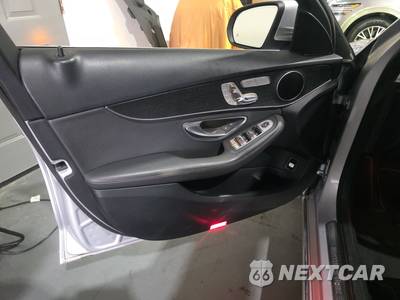 2020 Mercedes-Benz C 300 Sedan - zdjęcie 9 z 18 - miniatura