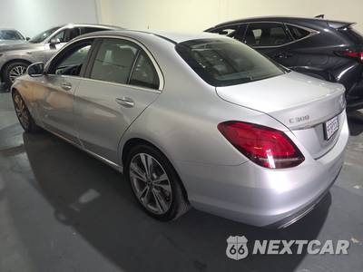 2020 Mercedes-Benz C 300 Sedan - zdjęcie 6 z 18 - miniatura