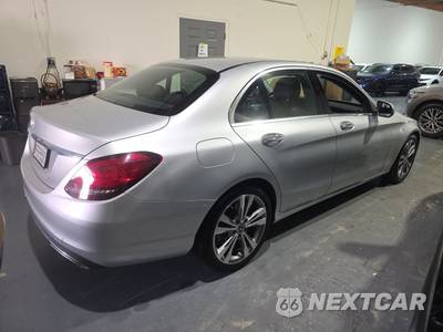 2020 Mercedes-Benz C 300 Sedan - zdjęcie 4 z 18 - miniatura