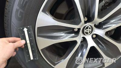 2023 Toyota Highlander XLE - zdjęcie 28 z 36 - miniatura