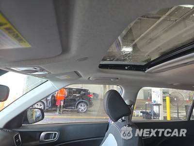 2024 Hyundai Venue SEL - zdjęcie 18 z 28 - miniatura