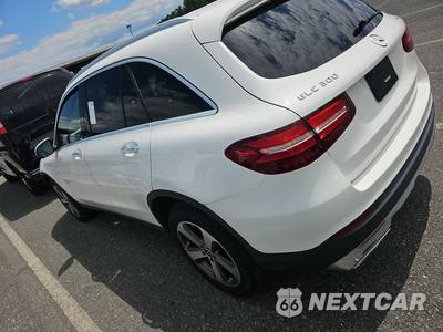 2017 Mercedes-Benz GLC 300 4MATIC - zdjęcie 6 z 35 - miniatura