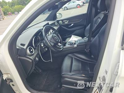 2017 Mercedes-Benz GLC 300 4MATIC - zdjęcie 7 z 35 - miniatura