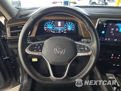 2025 Volkswagen Atlas 2.0T SE w/Technology - zdjęcie 10 z 27 - miniatura