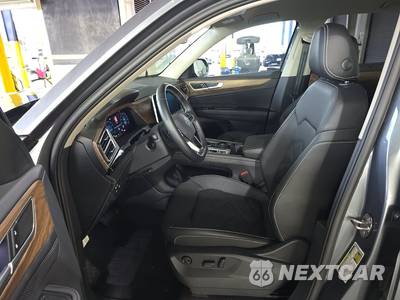 2025 Volkswagen Atlas 2.0T SE w/Technology - zdjęcie 7 z 27 - miniatura