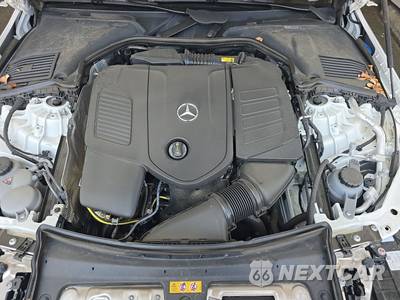 2025 Mercedes-Benz C 300 4MATIC - zdjęcie 15 z 34 - miniatura