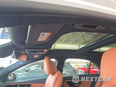 2025 Mercedes-Benz C 300 4MATIC - zdjęcie 19 z 34 - miniatura