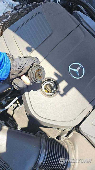 2025 Mercedes-Benz C 300 4MATIC - zdjęcie 18 z 34 - miniatura