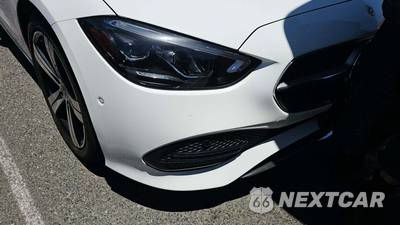 2025 Mercedes-Benz C 300 4MATIC - zdjęcie 33 z 34 - miniatura