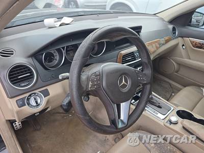 2012 Mercedes-Benz C 250 Sedan - zdjęcie 10 z 18 - miniatura