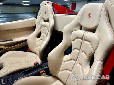 2015 Ferrari 458 Spider Convertible - zdjęcie 22 z 34 - miniatura