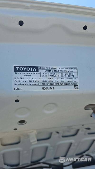 2024 Toyota Corolla Cross LE - zdjęcie 22 z 26 - miniatura