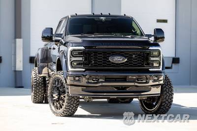 2025 Ford Super Duty F-450 Platinum Crew Cab Long Bed DRW - zdjęcie 3 z 50 - miniatura