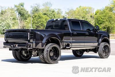 2025 Ford Super Duty F-450 Platinum Crew Cab Long Bed DRW - zdjęcie 12 z 50 - miniatura