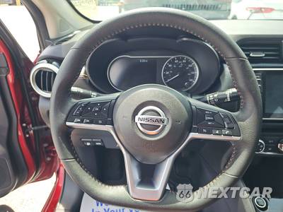 2021 Nissan Versa SR - zdjęcie 10 z 17 - miniatura
