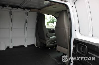 2025 Chevrolet Express 2500 Cargo Van 1WT 155.0" WB - zdjęcie 9 z 49 - miniatura
