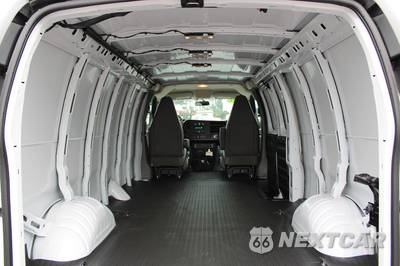 2025 Chevrolet Express 2500 Cargo Van 1WT 155.0" WB - zdjęcie 16 z 49 - miniatura