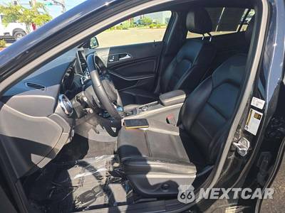 2020 Mercedes-Benz GLA 250 4MATIC - zdjęcie 5 z 16 - miniatura