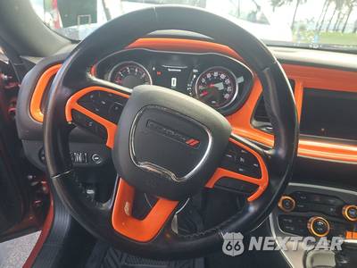 2021 Dodge Challenger SXT - zdjęcie 10 z 22 - miniatura