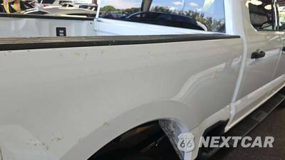 2025 Ford Super Duty F-250 XLT Crew Cab Medium Bed - zdjęcie 23 z 32 - miniatura