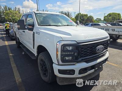 2026 Ford Super Duty F-250 XL Crew Cab Medium Bed - zdjęcie 3 z 24 - miniatura