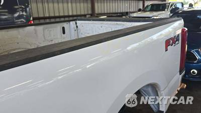 2026 Ford Super Duty F-250 XL Crew Cab Medium Bed - zdjęcie 22 z 24 - miniatura