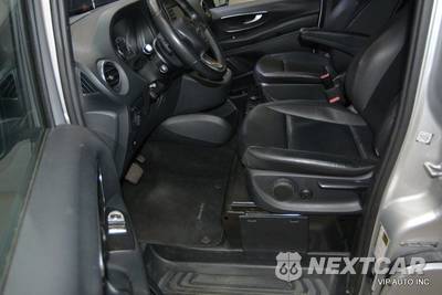 2017 Mercedes-Benz Metris Passenger Van 126.0" WB - zdjęcie 14 z 32 - miniatura