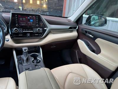 2021 Toyota Highlander XLE - zdjęcie 17 z 33 - miniatura