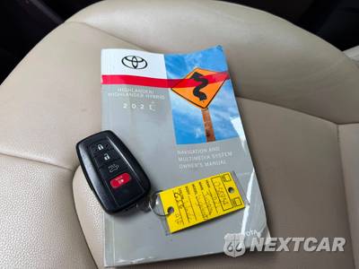 2021 Toyota Highlander XLE - zdjęcie 32 z 33 - miniatura