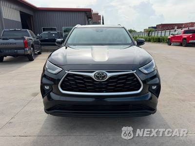 2021 Toyota Highlander XLE - zdjęcie 2 z 33 - miniatura