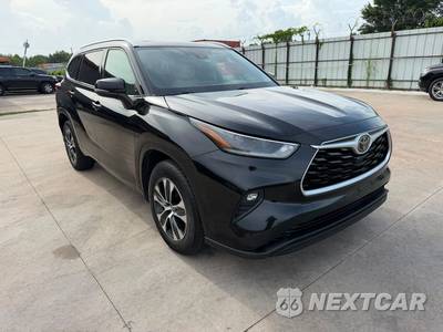 2021 Toyota Highlander XLE - zdjęcie 3 z 33 - miniatura