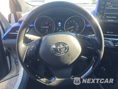 2022 Toyota C-HR XLE - zdjęcie 10 z 20 - miniatura