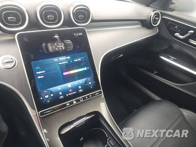 2022 Mercedes-Benz C 300 4MATIC Sedan - zdjęcie 11 z 18 - miniatura