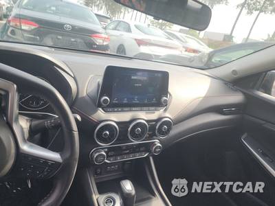2025 Nissan Sentra SR - zdjęcie 11 z 18 - miniatura