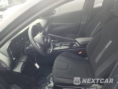 2025 Hyundai Elantra SEL Sport - zdjęcie 7 z 18 - miniatura